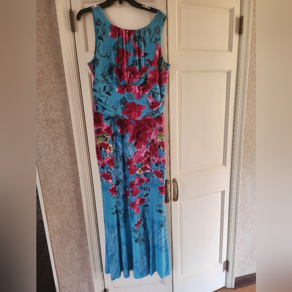 Venus Maxi Dress Women Blue With Flower Size Large Sleeveless New With Out Tags - Picture 2 of 4